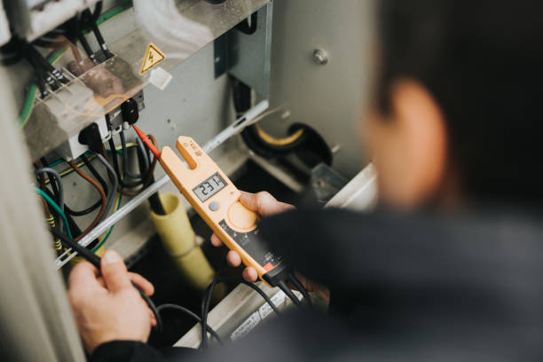 Best Local Electrician Companies  in Milton, GA